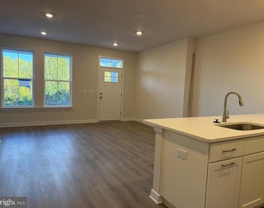 622 Brass Lane - Photo Thumbnail 5