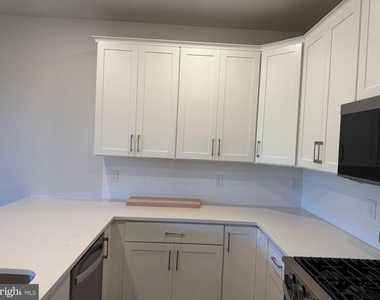 622 Brass Lane - Photo Thumbnail 2