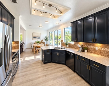 7901 Finch Trl - Photo Thumbnail 1