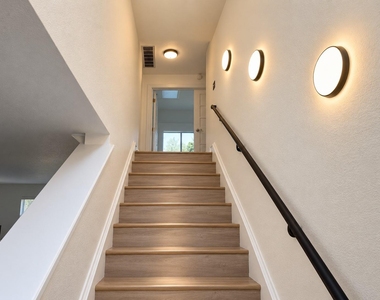 7901 Finch Trl - Photo Thumbnail 6