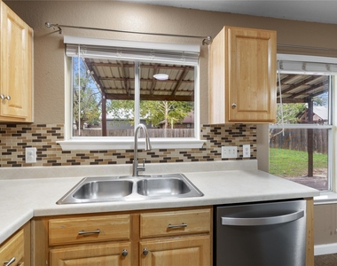 2609 Jason Dr - Photo Thumbnail 9
