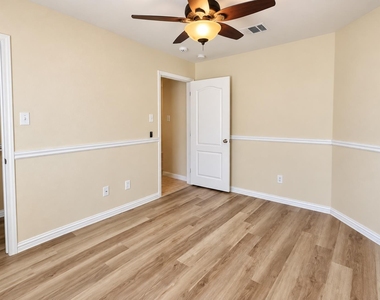 155 Birdwell Ln - Photo Thumbnail 15