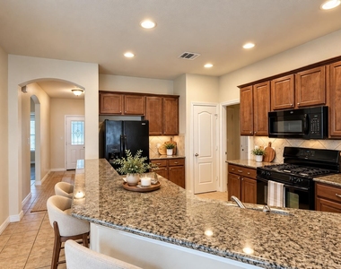 155 Birdwell Ln - Photo Thumbnail 1