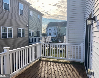 106 Mercer Court - Photo Thumbnail 24