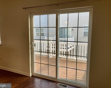 106 Mercer Court - Photo Thumbnail 27