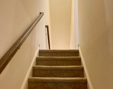 106 Mercer Court - Photo Thumbnail 29