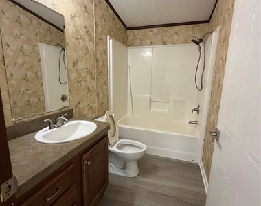 161 Phelan Rd - Photo Thumbnail 15