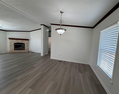 161 Phelan Rd - Photo Thumbnail 10