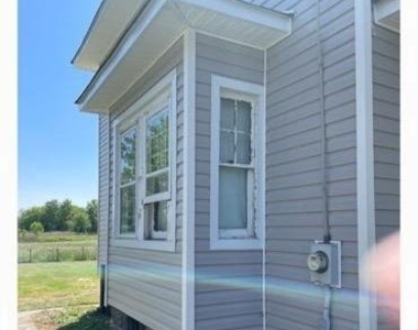 109 Thompson Street - Photo Thumbnail 3