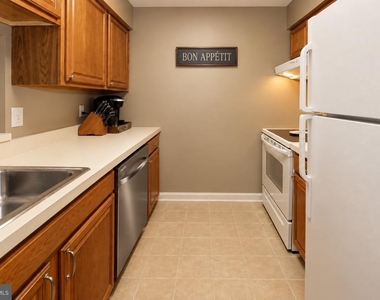 4912 Ravens Crest Drive - Photo Thumbnail 4