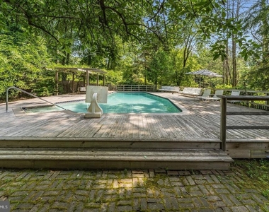 592 Province Line Road - Photo Thumbnail 61
