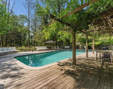 592 Province Line Road - Photo Thumbnail 64