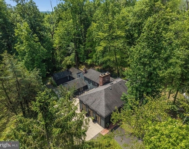 592 Province Line Road - Photo Thumbnail 43
