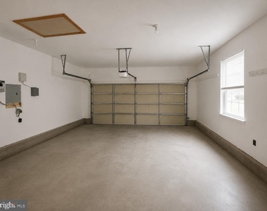 141 Coburn Road - Photo Thumbnail 16