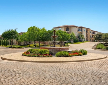104 Bella Toscana Ave - Photo Thumbnail 27