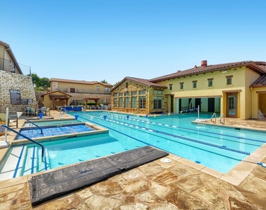 104 Bella Toscana Ave - Photo Thumbnail 23