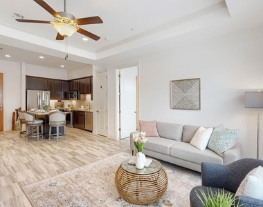 104 Bella Toscana Ave - Photo Thumbnail 6
