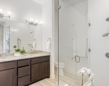 104 Bella Toscana Ave - Photo Thumbnail 13