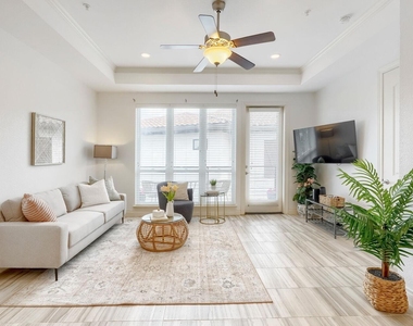 104 Bella Toscana Ave - Photo Thumbnail 4