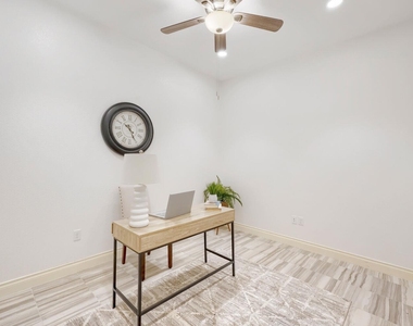 104 Bella Toscana Ave - Photo Thumbnail 8