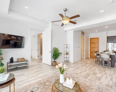 104 Bella Toscana Ave - Photo Thumbnail 7