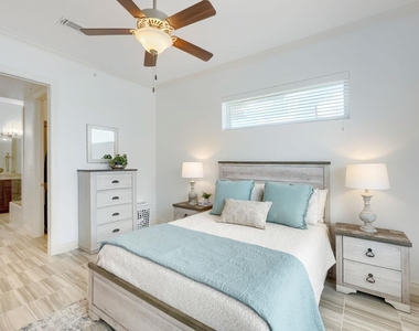 104 Bella Toscana Ave - Photo Thumbnail 10