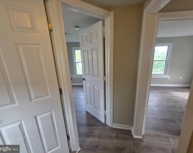 119 W Washington Street - Photo Thumbnail 12
