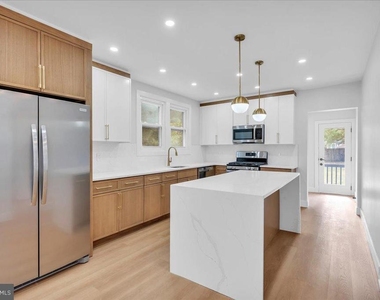 126 Kings Highway - Photo Thumbnail 8