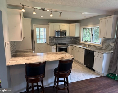 103 Watsontown New Freedom Road - Photo Thumbnail 7
