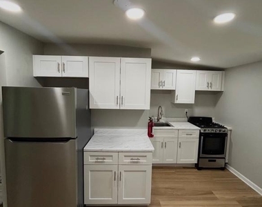 157 Clifton Avenue - Photo Thumbnail 6