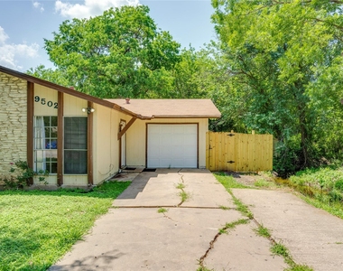 9502 North Creek Dr - Photo Thumbnail 1