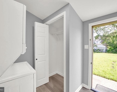 110 Crosswicks Street - Photo Thumbnail 19