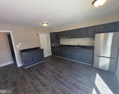 18 Roberts Place - Photo Thumbnail 4