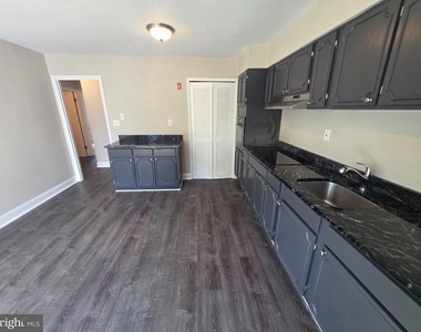 18 Roberts Place - Photo Thumbnail 5