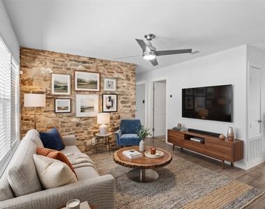 815 Orland Blvd - Photo Thumbnail 6