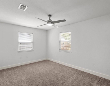 815 Orland Blvd - Photo Thumbnail 23