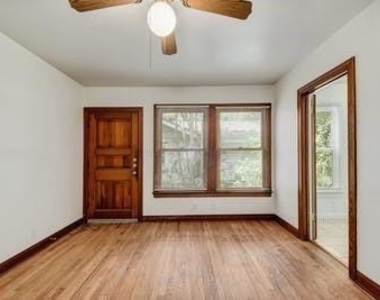 3416 Robinson Ave - Photo Thumbnail 10