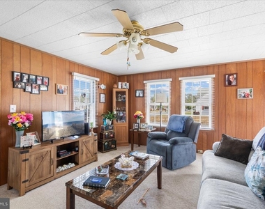 1400 Linden Drive - Photo Thumbnail 10