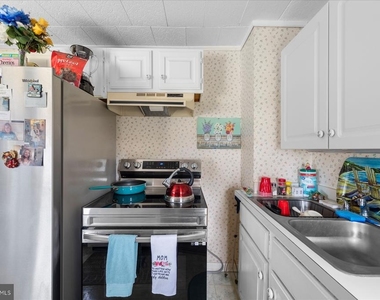 1400 Linden Drive - Photo Thumbnail 14