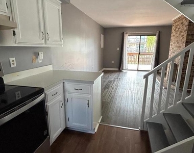 635 94th Street - Photo Thumbnail 4