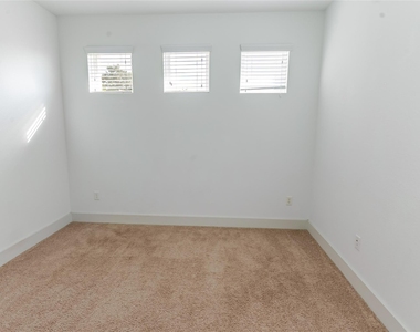 1400 Homespun Rd - Photo Thumbnail 23