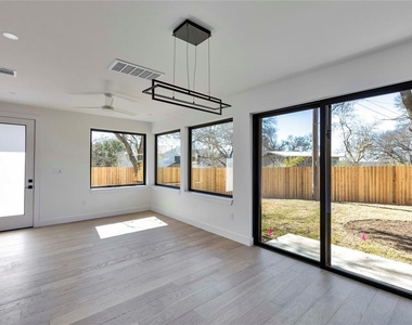 1804 Sylvan Dr - Photo Thumbnail 9