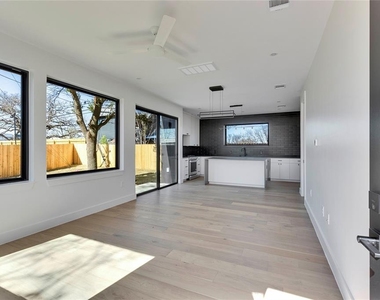 1804 Sylvan Dr - Photo Thumbnail 11