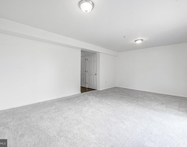 11304 Southlakes Drive - Photo Thumbnail 27
