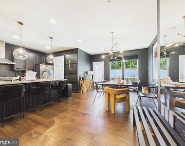 10004 Dorsey Lane - Photo Thumbnail 11
