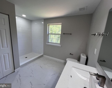 12200 Clear Creek Drive - Photo Thumbnail 61
