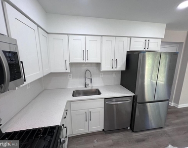 12200 Clear Creek Drive - Photo Thumbnail 33