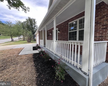12200 Clear Creek Drive - Photo Thumbnail 8