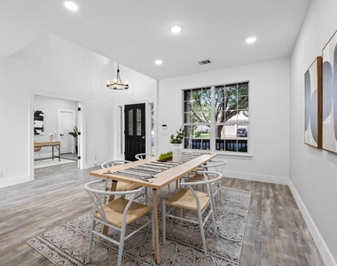 10909 River Plantation Dr - Photo Thumbnail 9