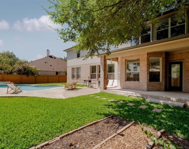 10909 River Plantation Dr - Photo Thumbnail 3